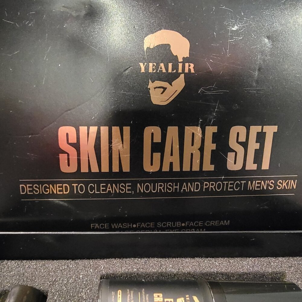 YEALIR Men's skin Care Set Boxed Gift 5 Piece Set - Picture 2 of 12